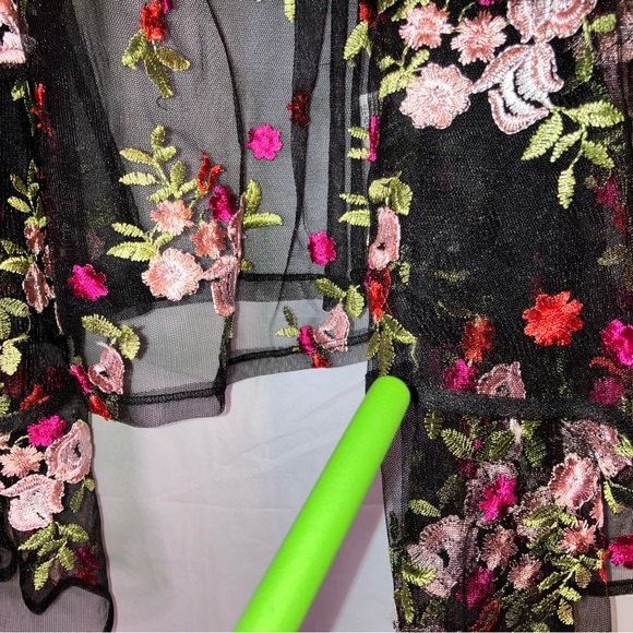 Impulsive Sheer Floral Embroidered Cold Shoulder Ruffle Sleeve Women’s Blouse - Picture 9 of 12